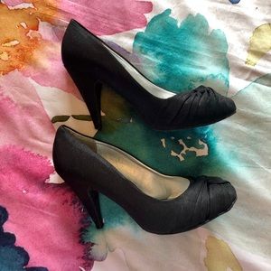 Rocket Dog Black Knot Heels